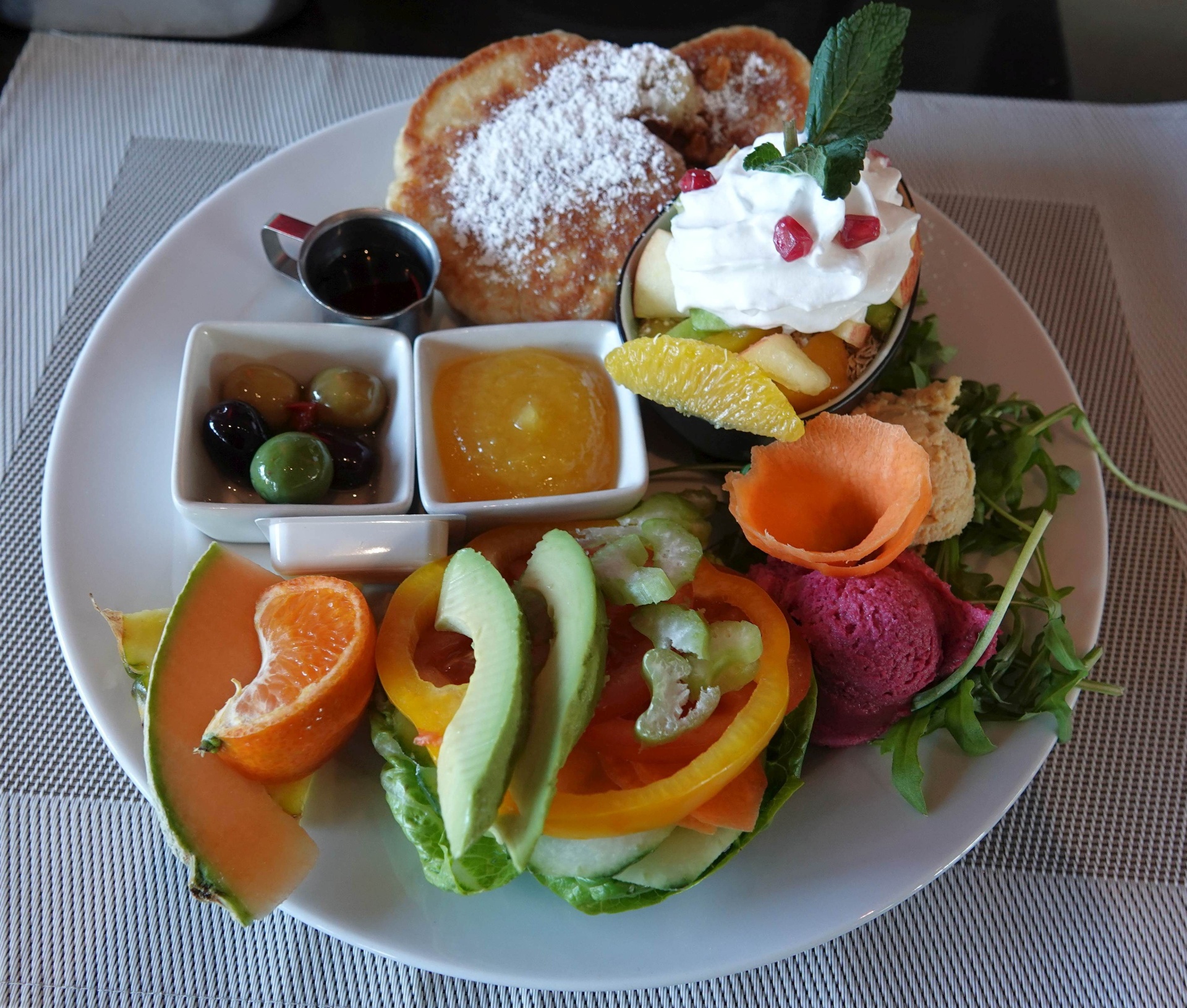 Einstein Restaurant Café Bar Ulm – Frühstück mit frischen regionalen Zutaten